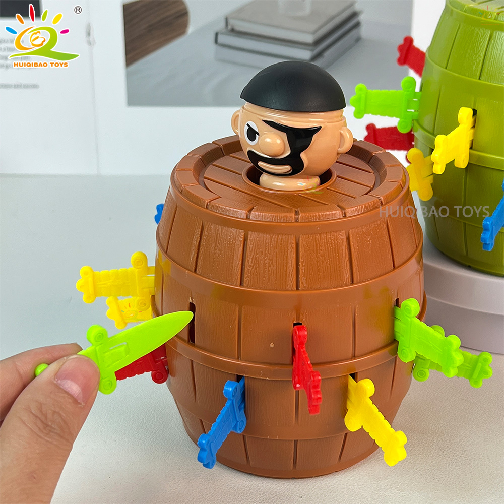 Dinosaur Pirate Bucket Toy Luc - огляд і ціна Board Game Pirates