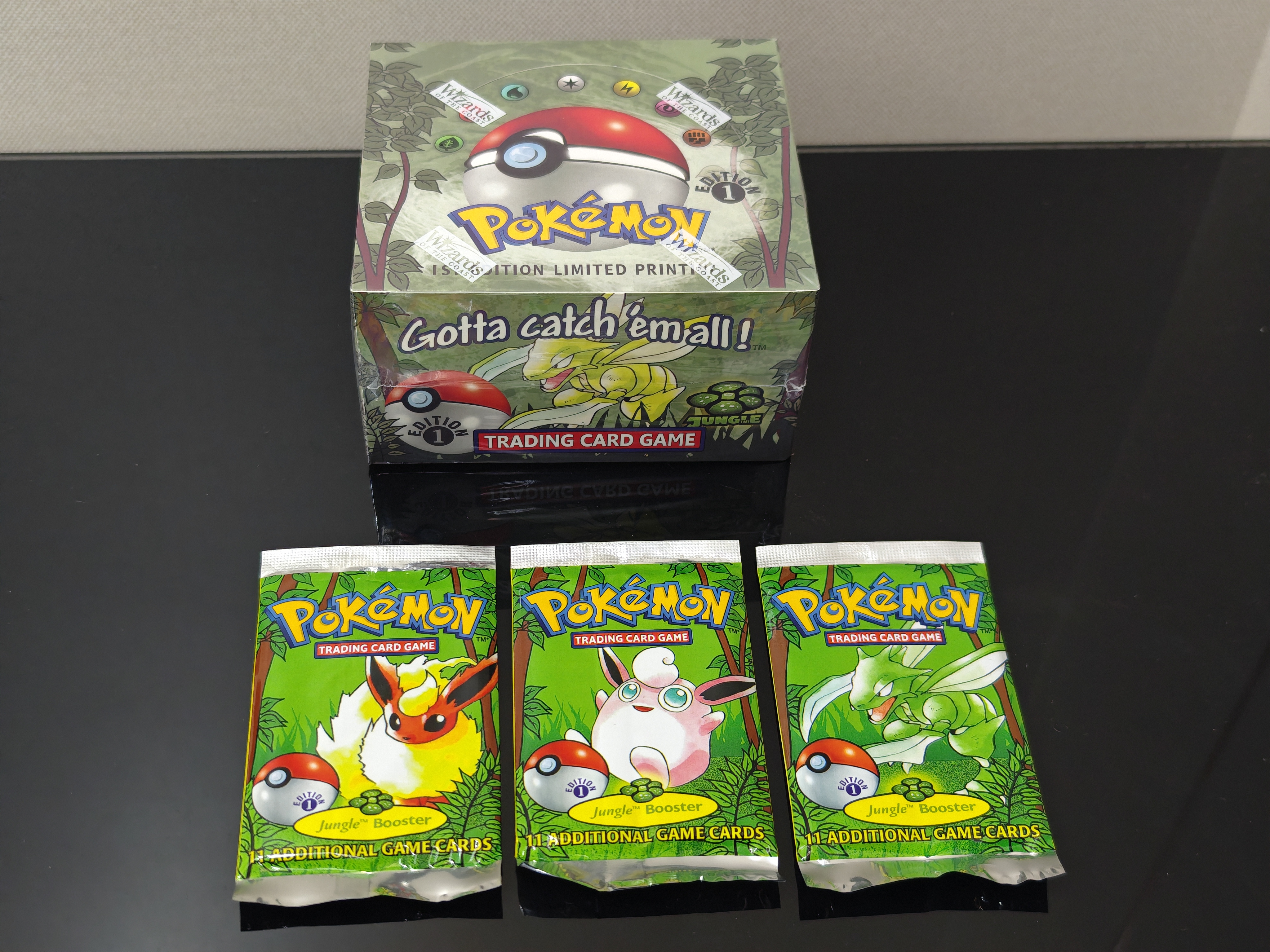 Pokémon Cards 1st Edition Jung - огляд і ціна Board Game Dots