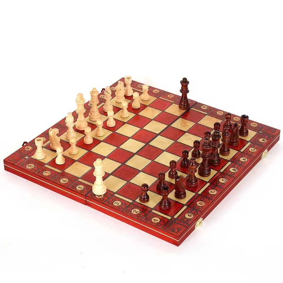 Folding Wooden Portable Chess  - огляд і ціна Board Game Yearbook